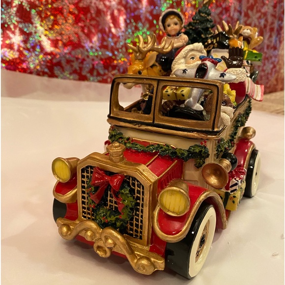 Fitz and Floyd Santa in Car Mobile Musical - Picture 11 of 14